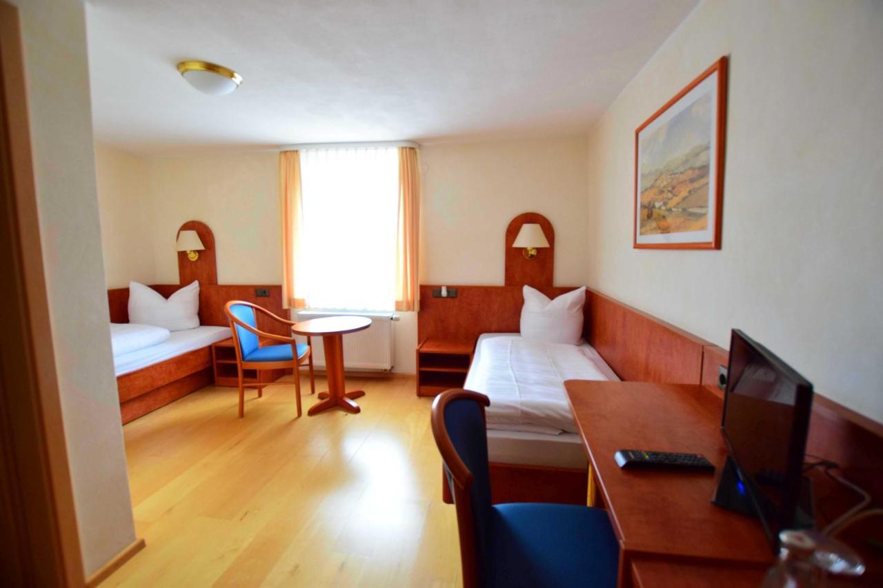 Landhotel Restaurant Deutsche Eiche Grebenstein Ngoại thất bức ảnh