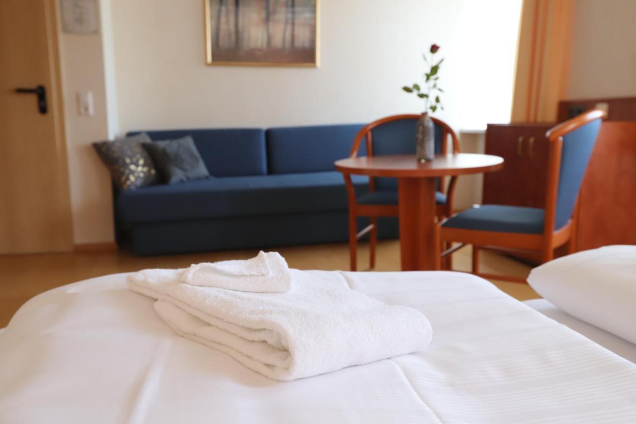 Landhotel Restaurant Deutsche Eiche Grebenstein Ngoại thất bức ảnh